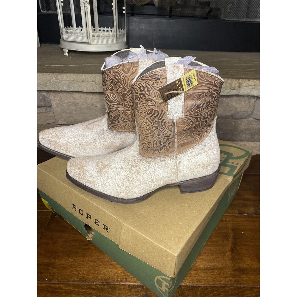 Roper Dusty Embossed Snip Toe Booties Womens Beige Casual Boots 09-021-0980-2907